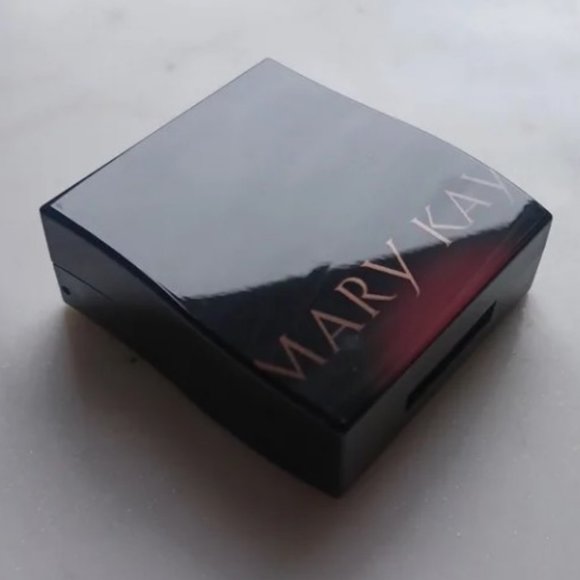Mary Kay Mini Compact Empty - Picture 8 of 13